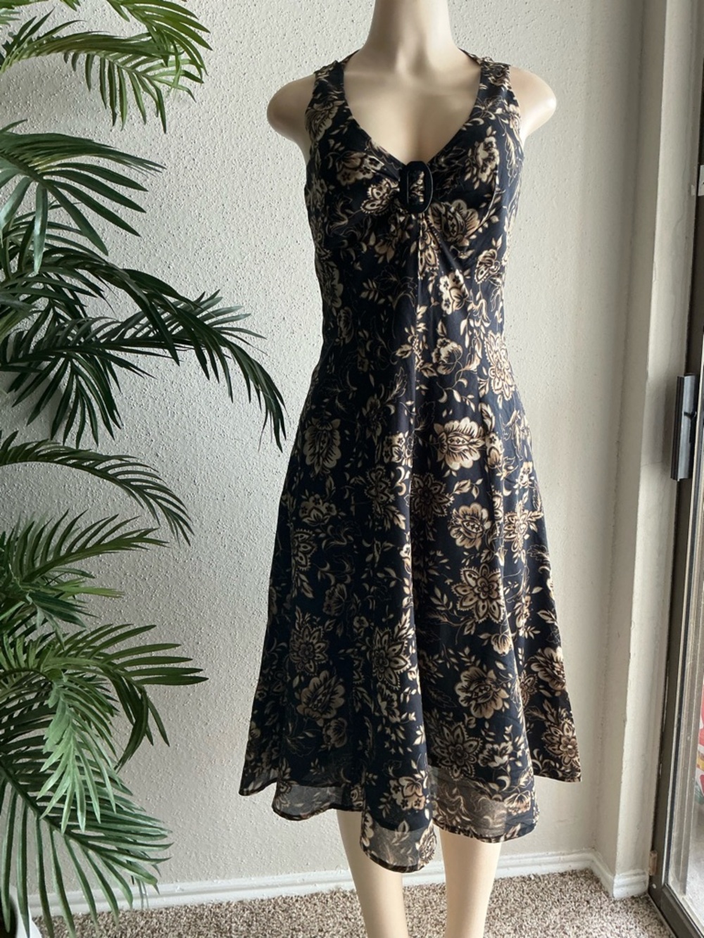 Jones New York Black and Cream Floral Midi Dress